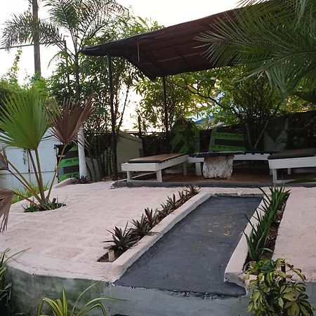 Boaty'S Beach Cottages Calangute Esterno foto